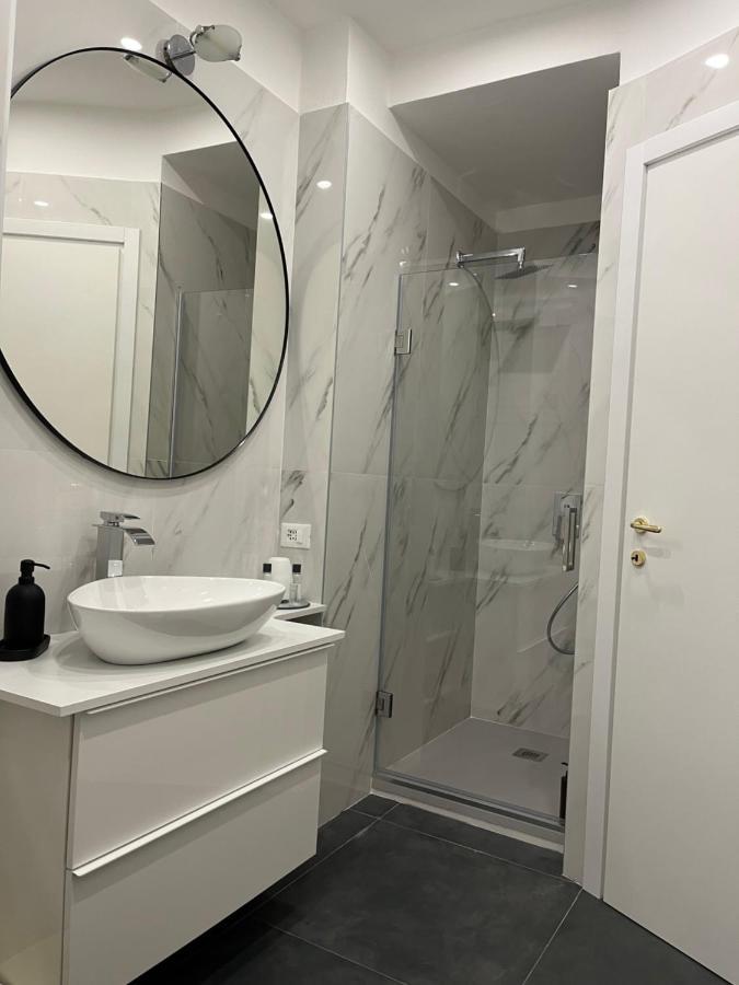 Apartamento Casa Vercelli Delizioso Bilocale Moderno Nella Vecchia Milão